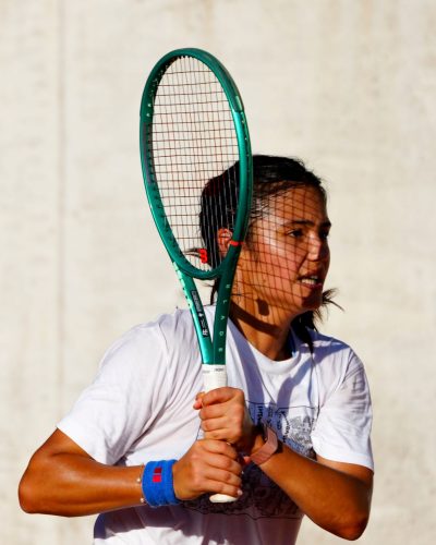 Emma Raducanu at Practice Session Before French Open in Paris May 2026 - Photo 3